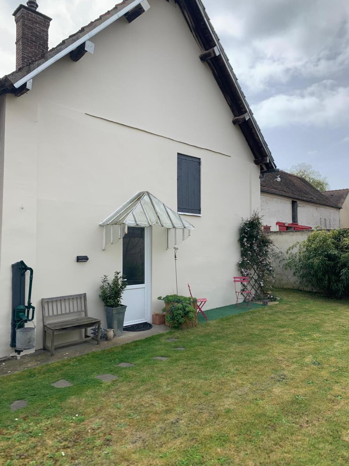 La Petite Maison Gasny Exterior photo